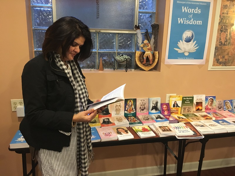 The books of Tatyana N. Mickushina have been presented on December 8, 2018 at the special event in USA! Mystic Journey bookstore, Los Angeles, California